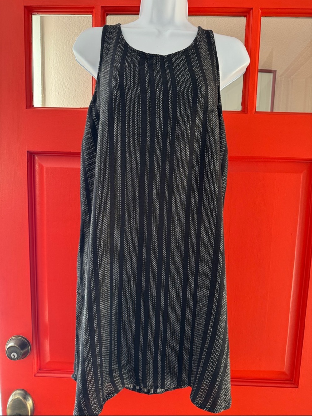 Old Navy black and white linen blend shift S
